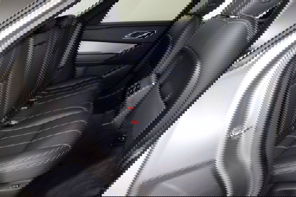 Land Rover Range Rover Velar usata a Torino (7)