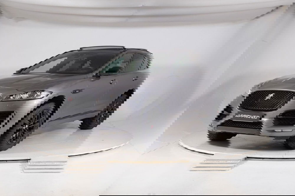 Jaguar F-Pace usata a Torino