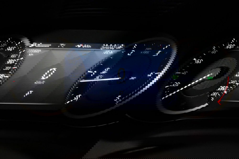 Jaguar E-Pace usata a Torino (14)