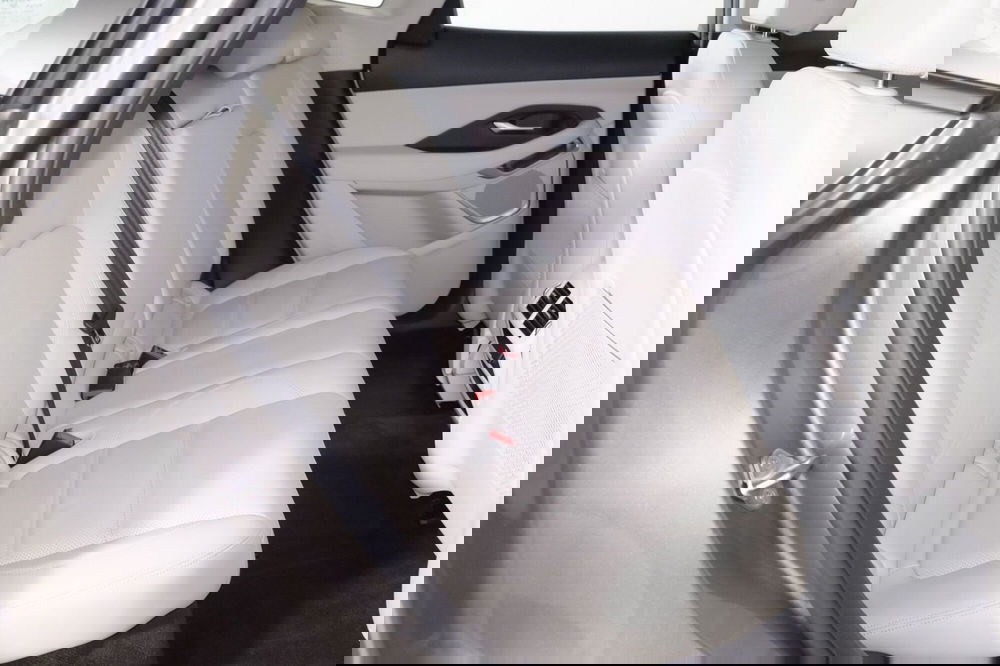 Jaguar E-Pace usata a Torino (5)