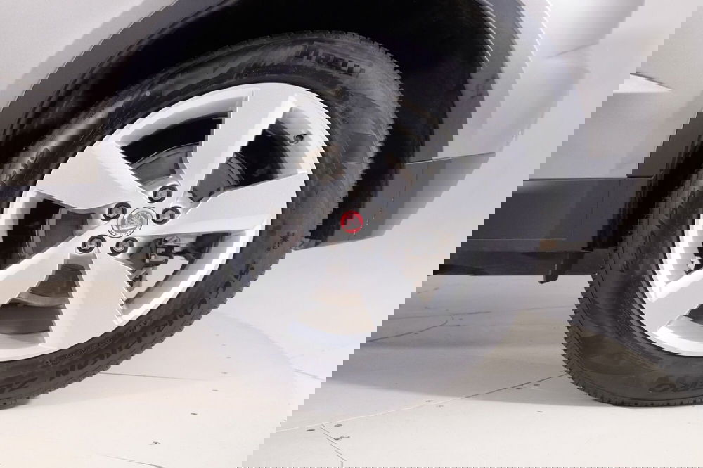 Jaguar E-Pace usata a Torino (9)