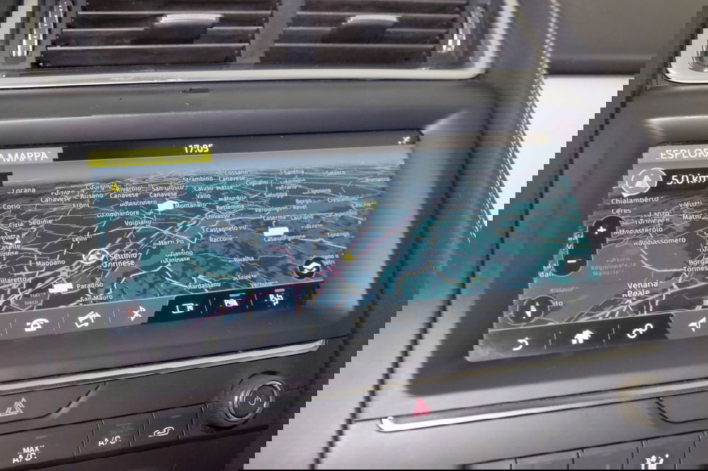 Jaguar E-Pace usata a Torino (12)