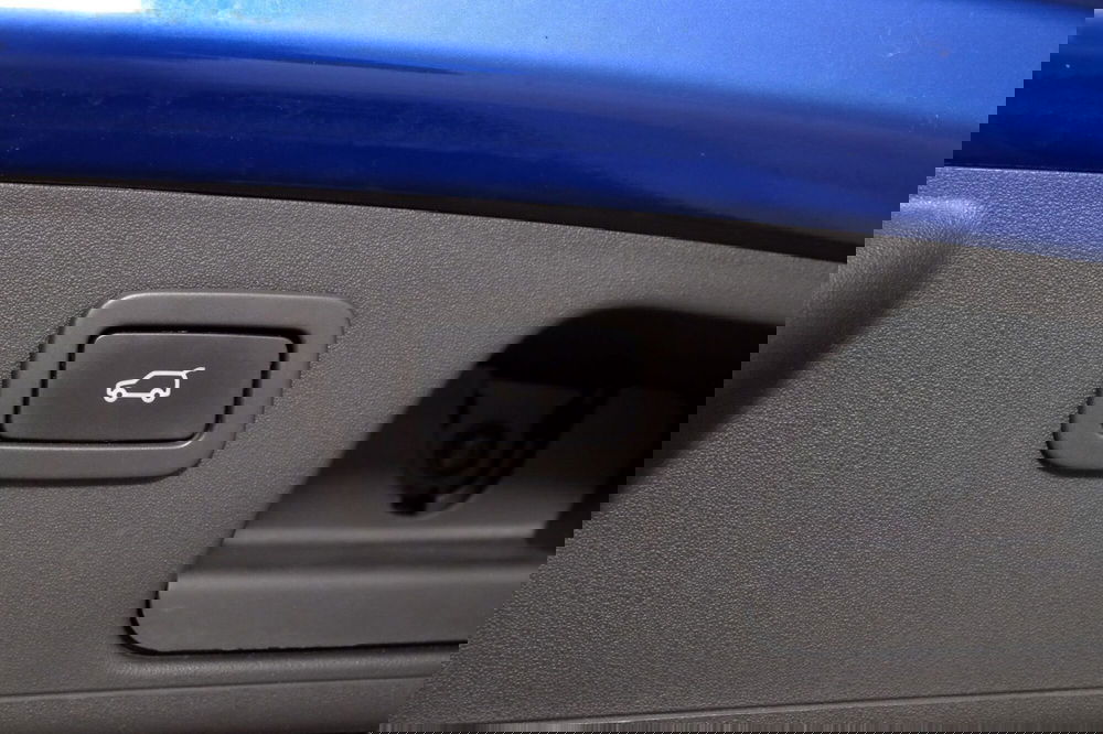 Jaguar E-Pace usata a Torino (18)