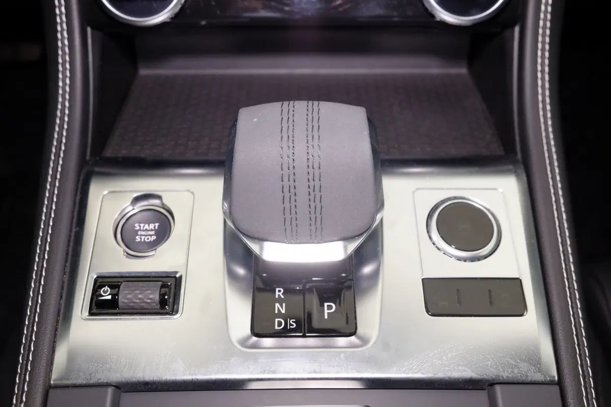 Jaguar F-Pace usata a Torino (11)