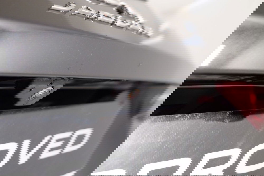 Jaguar F-Pace usata a Torino (18)