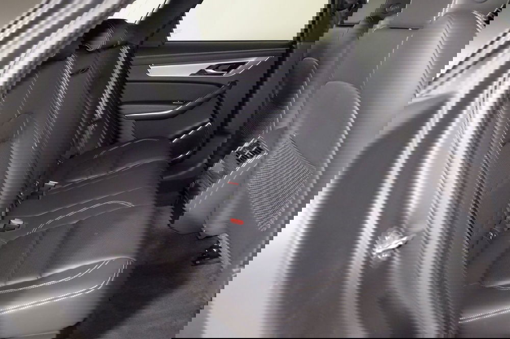 Jaguar F-Pace usata a Torino (5)