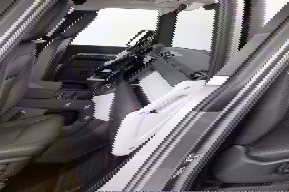 Land Rover Defender usata a Torino (3)