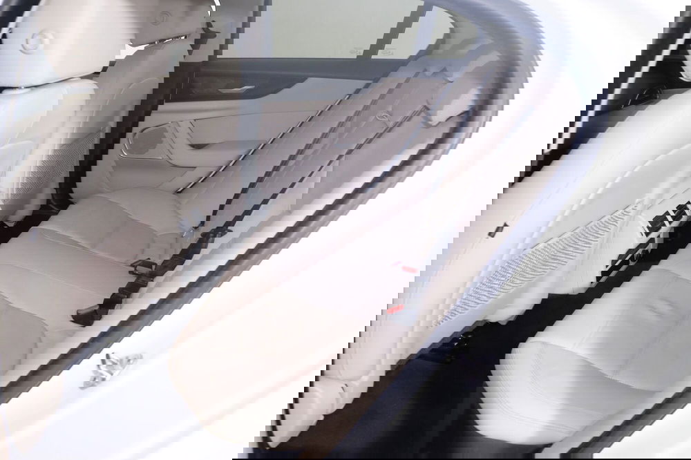 Jaguar XE usata a Torino (5)