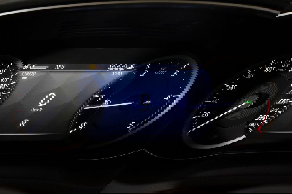 Jaguar E-Pace usata a Torino (14)