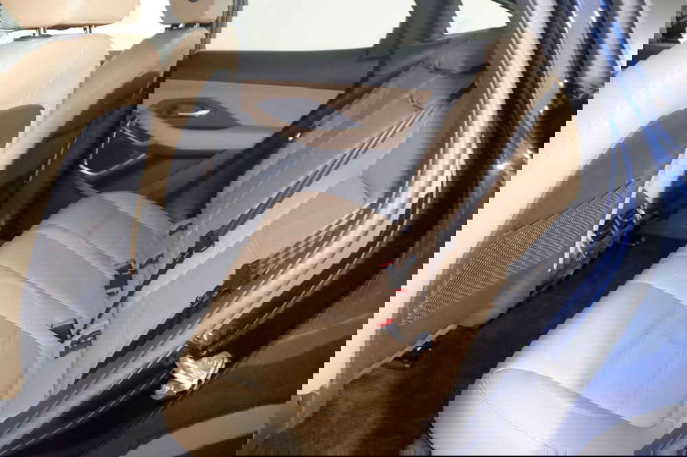 Jaguar E-Pace usata a Torino (5)