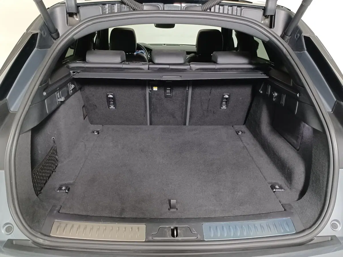 Land Rover Range Rover Velar usata a Torino (13)