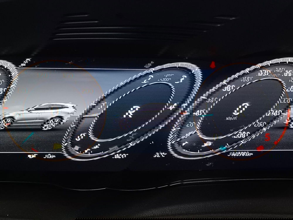 Jaguar E-Pace usata a Torino (13)