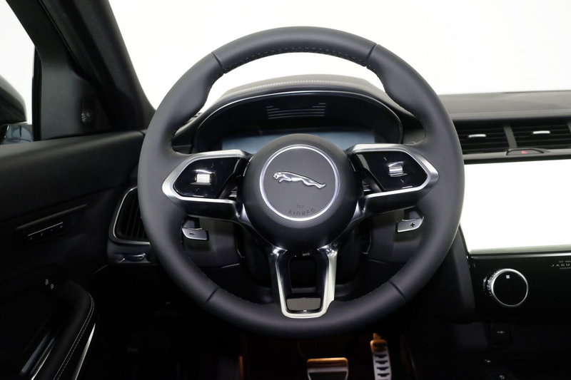 Jaguar E-Pace usata a Torino (20)