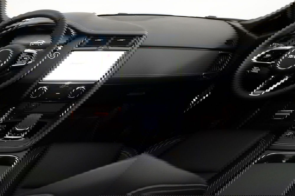 Jaguar E-Pace usata a Torino (4)