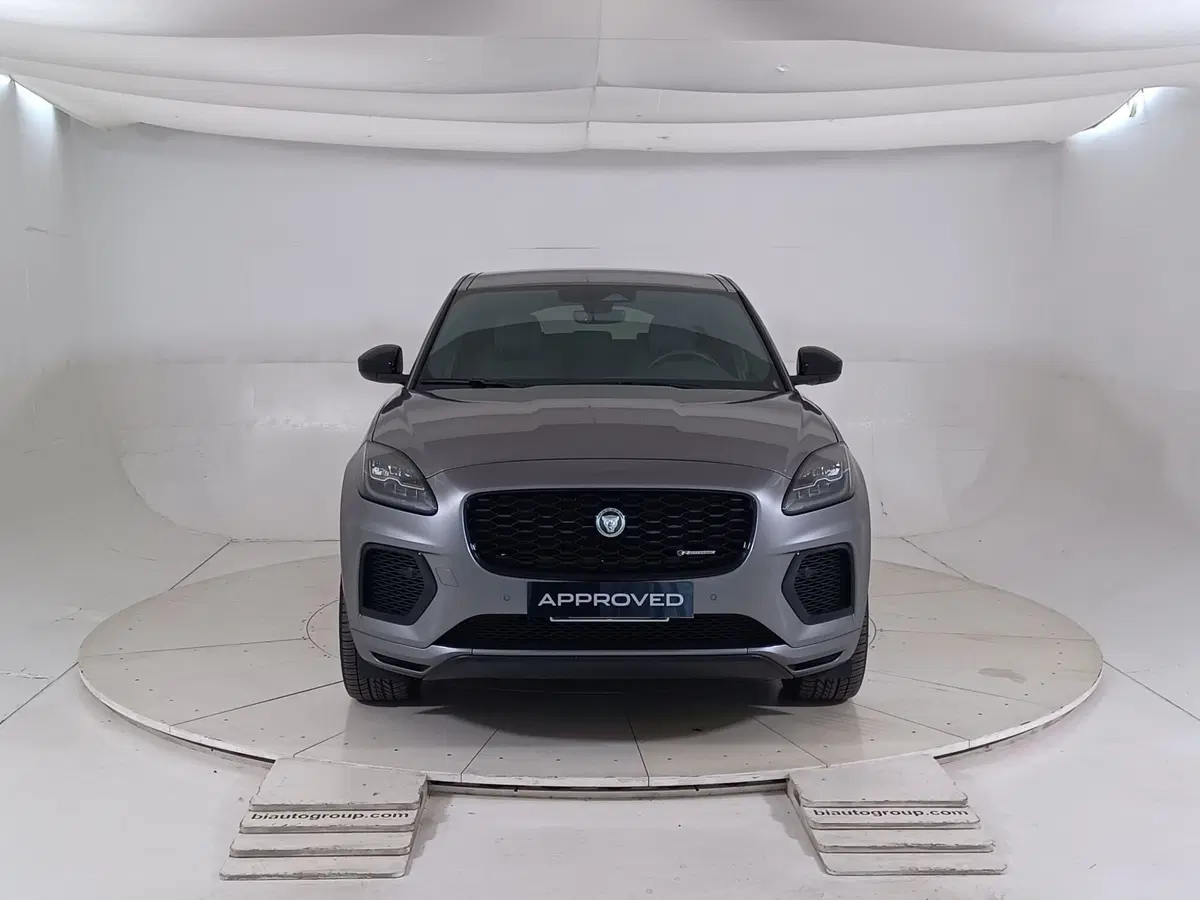 Jaguar E-Pace usata a Torino (8)
