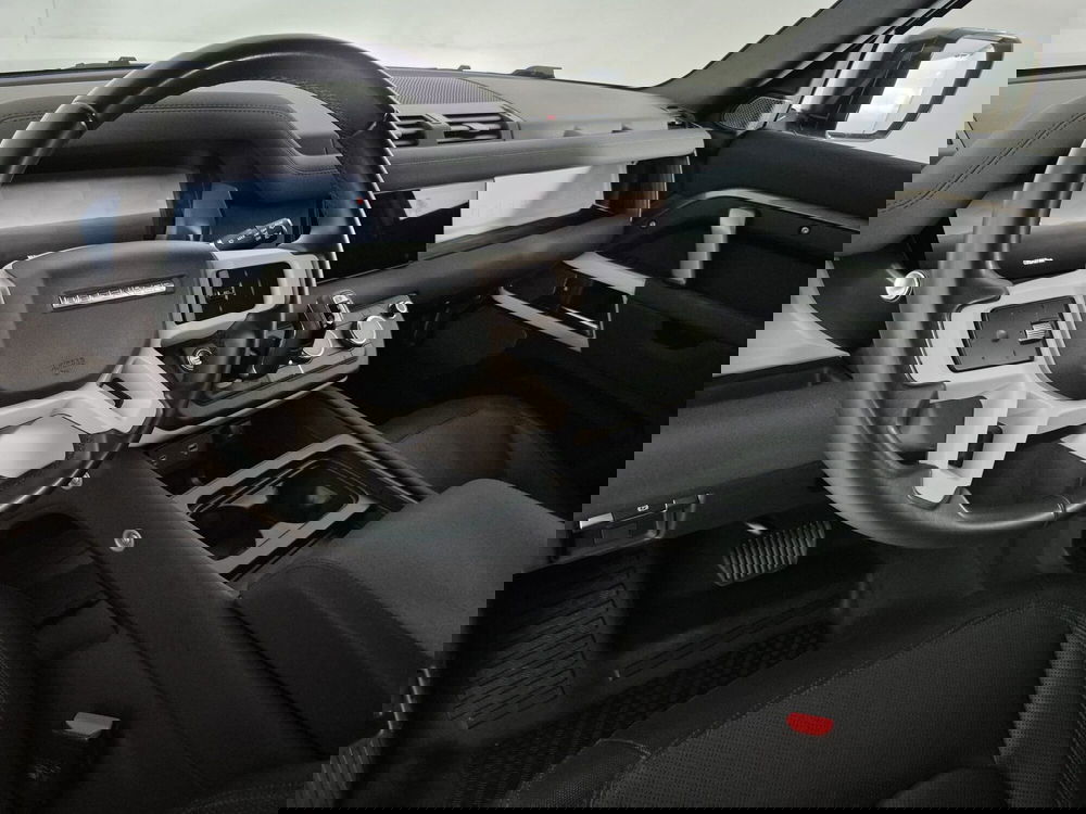 Land Rover Defender usata a Torino (18)