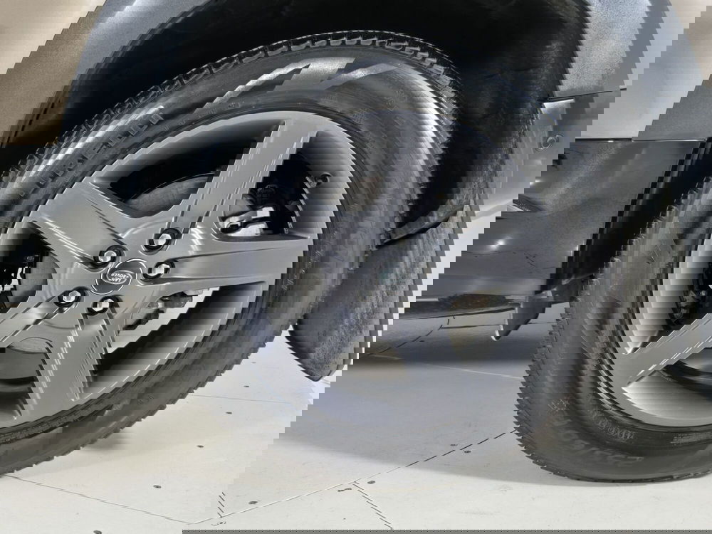 Land Rover Defender usata a Torino (9)