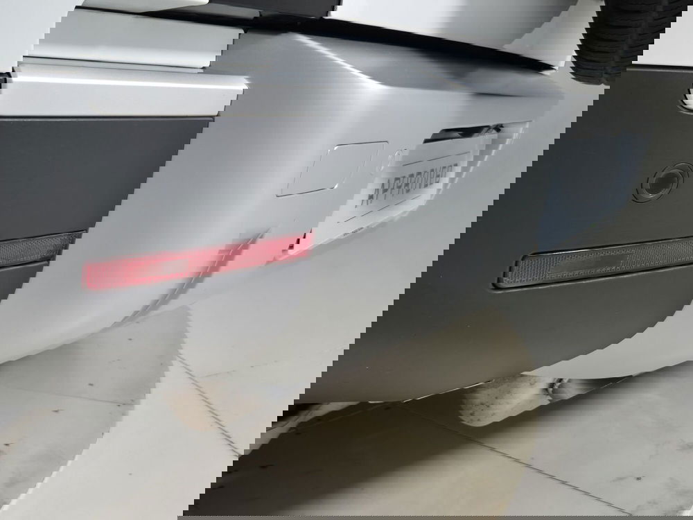 Land Rover Defender usata a Torino (19)