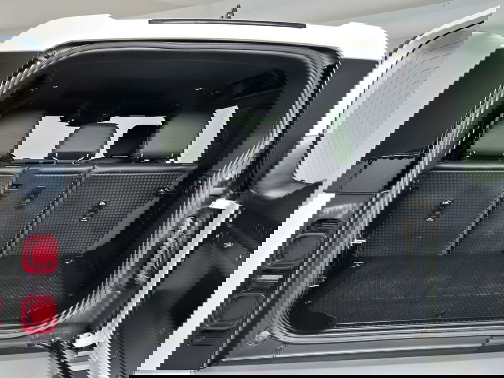 Land Rover Defender usata a Torino (20)