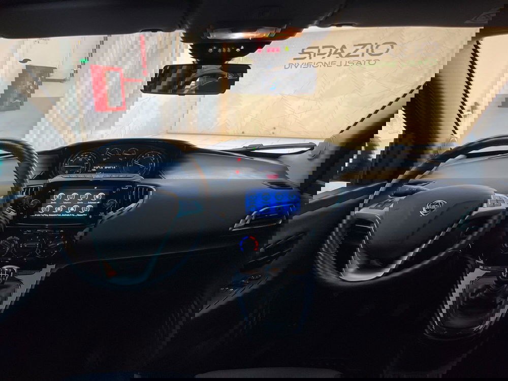 Lancia Ypsilon usata a Torino (11)