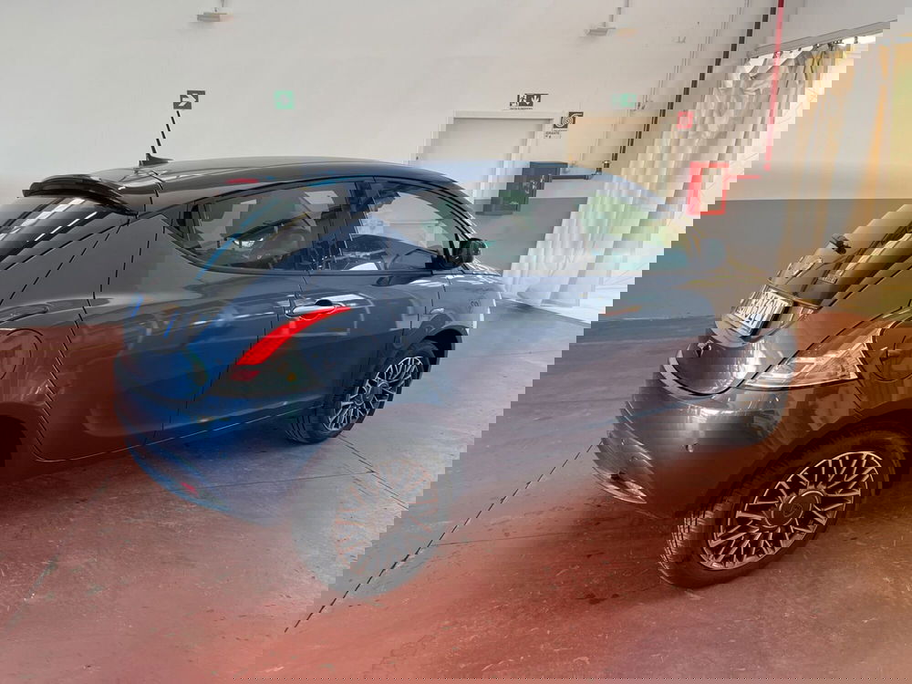 Lancia Ypsilon usata a Torino (4)