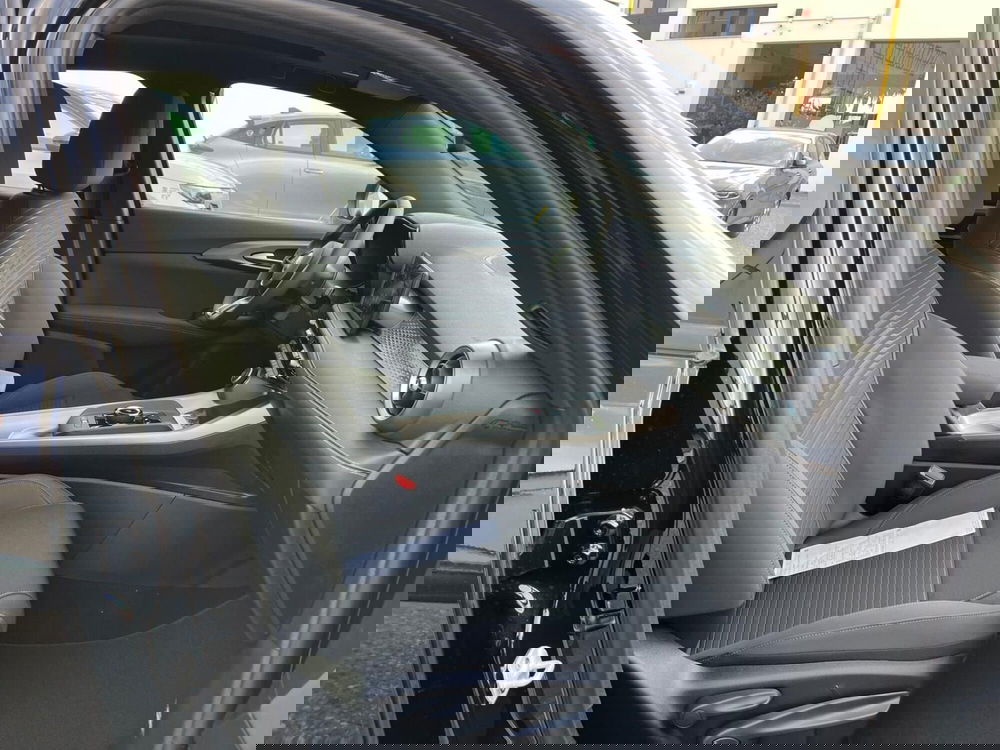 Alfa Romeo Tonale nuova a Milano (12)