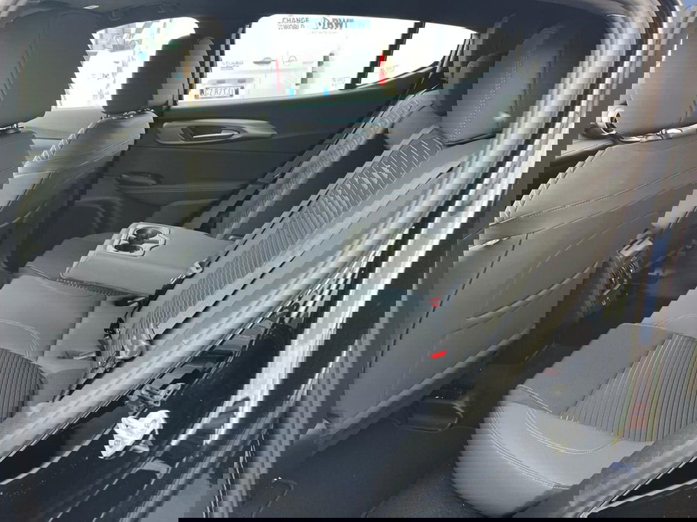 Alfa Romeo Tonale nuova a Milano (14)