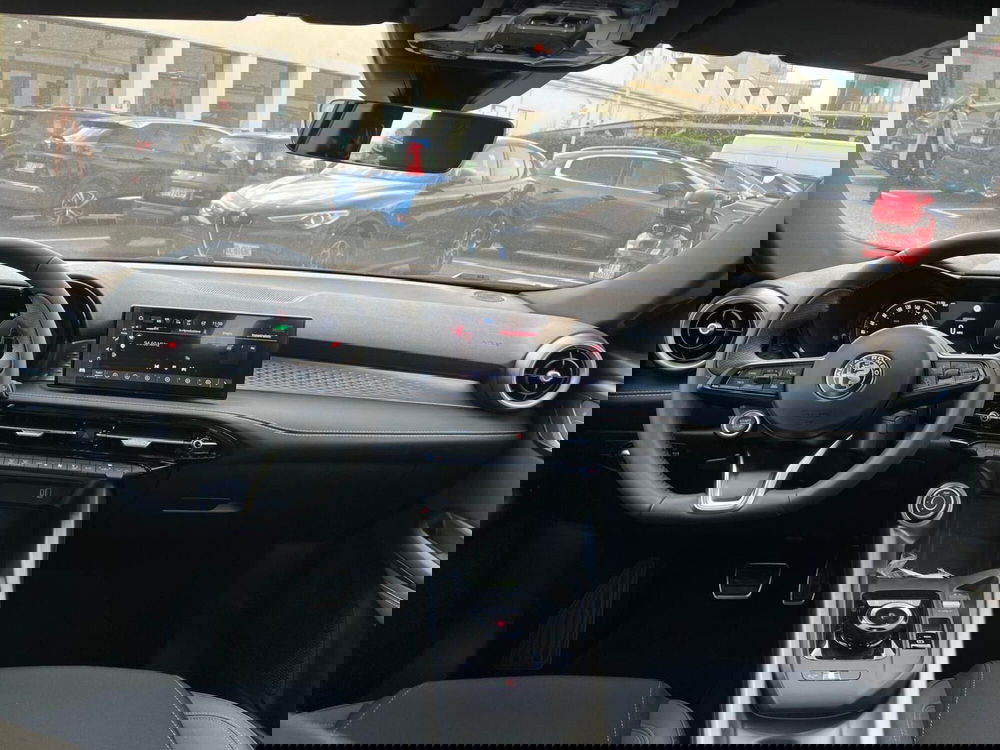 Alfa Romeo Tonale nuova a Milano (17)