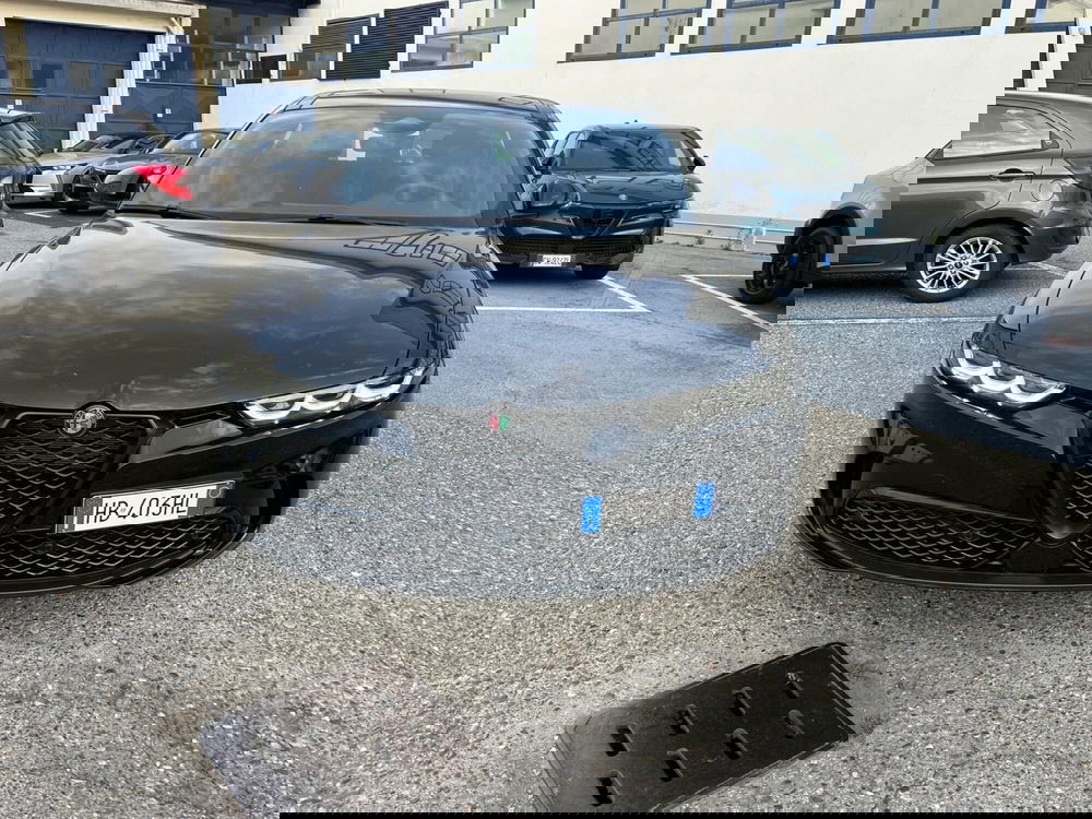 Alfa Romeo Tonale nuova a Milano (2)