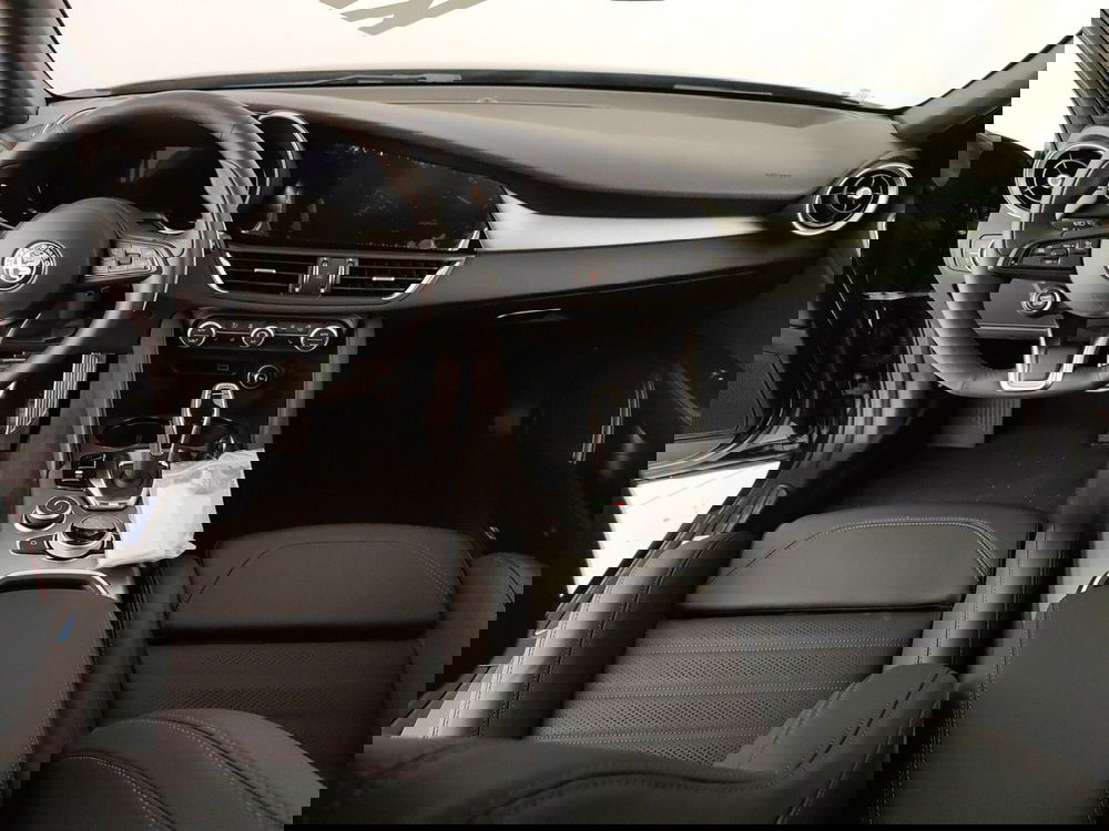 Alfa Romeo Giulia nuova a Caserta (16)