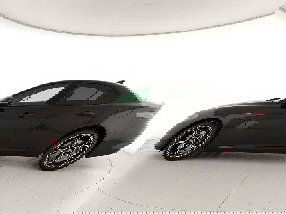 Alfa Romeo Giulia nuova a Caserta (8)