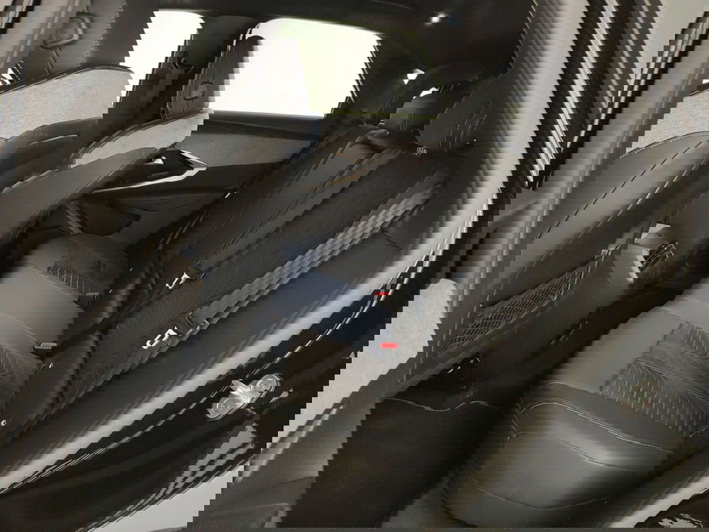 Peugeot 3008 usata a Caserta (20)