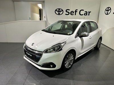 Peugeot 208 82 5 porte Active del 2019 usata a Milano