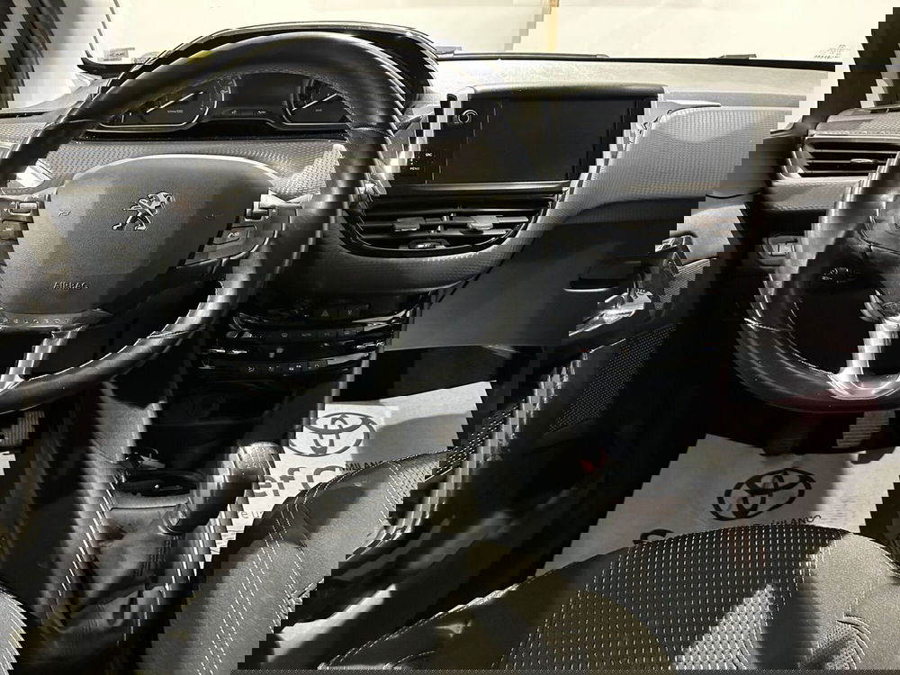 Peugeot 208 usata a Milano (10)