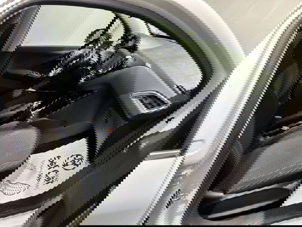 Peugeot 208 usata a Milano (13)