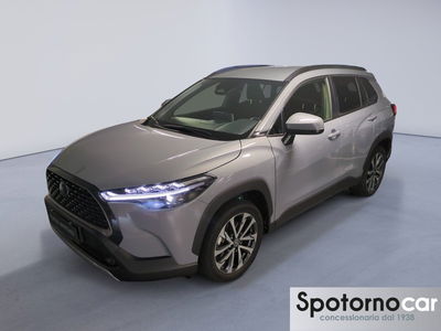 Toyota Corolla Cross Hybrid 2.0 Hybrid 197 CV E-CVT Lounge Light del 2023 usata a Milano