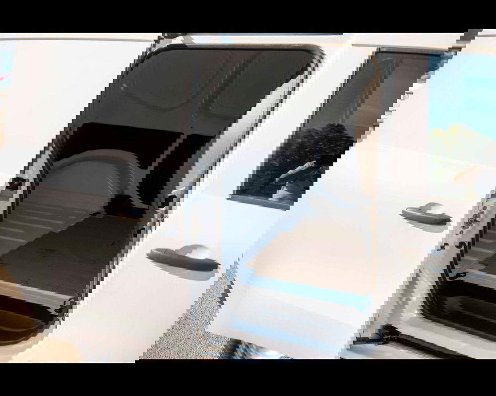 Renault Kangoo Furgone nuova a Treviso (11)