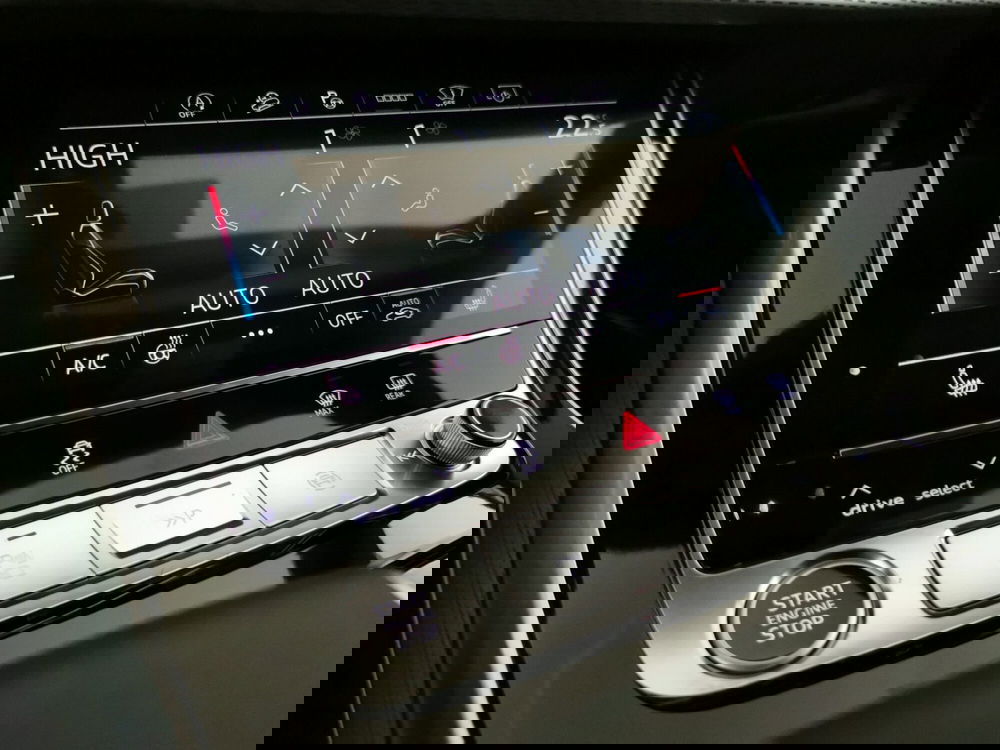 Audi Q8 nuova a Chieti (14)