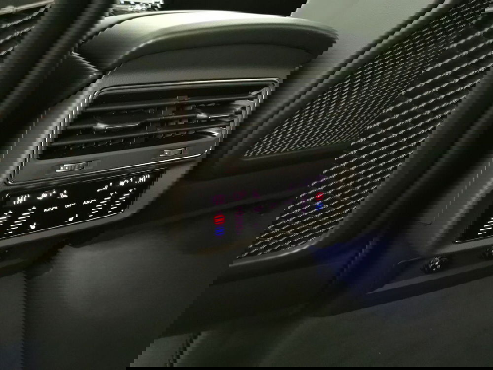 Audi Q8 nuova a Chieti (9)