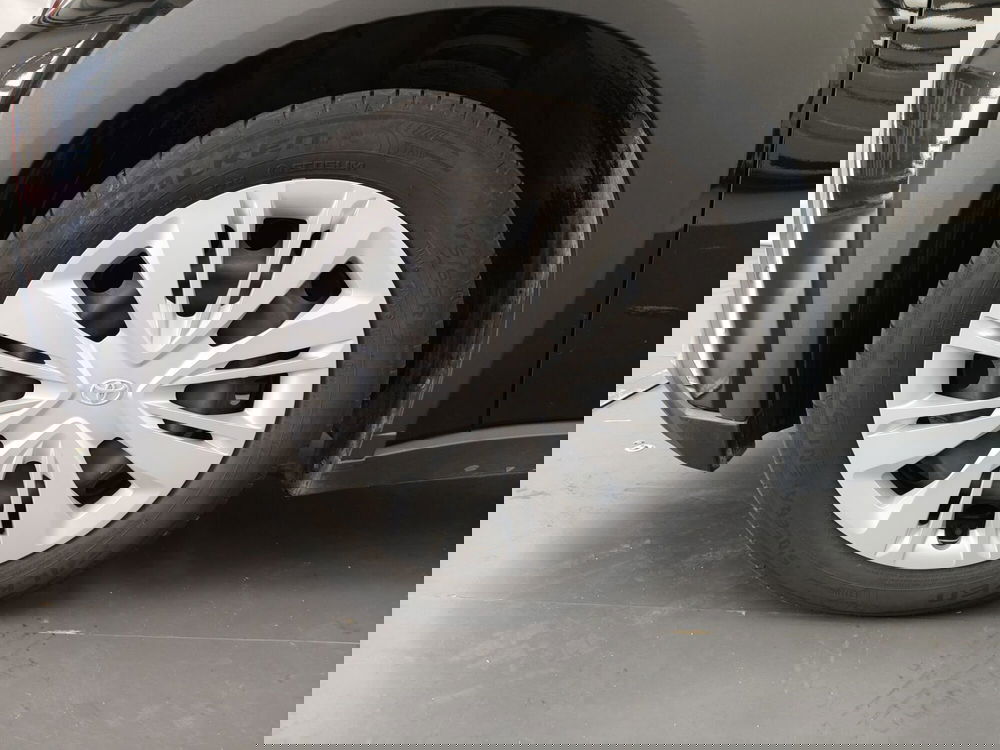 Toyota Aygo X usata a Frosinone (18)