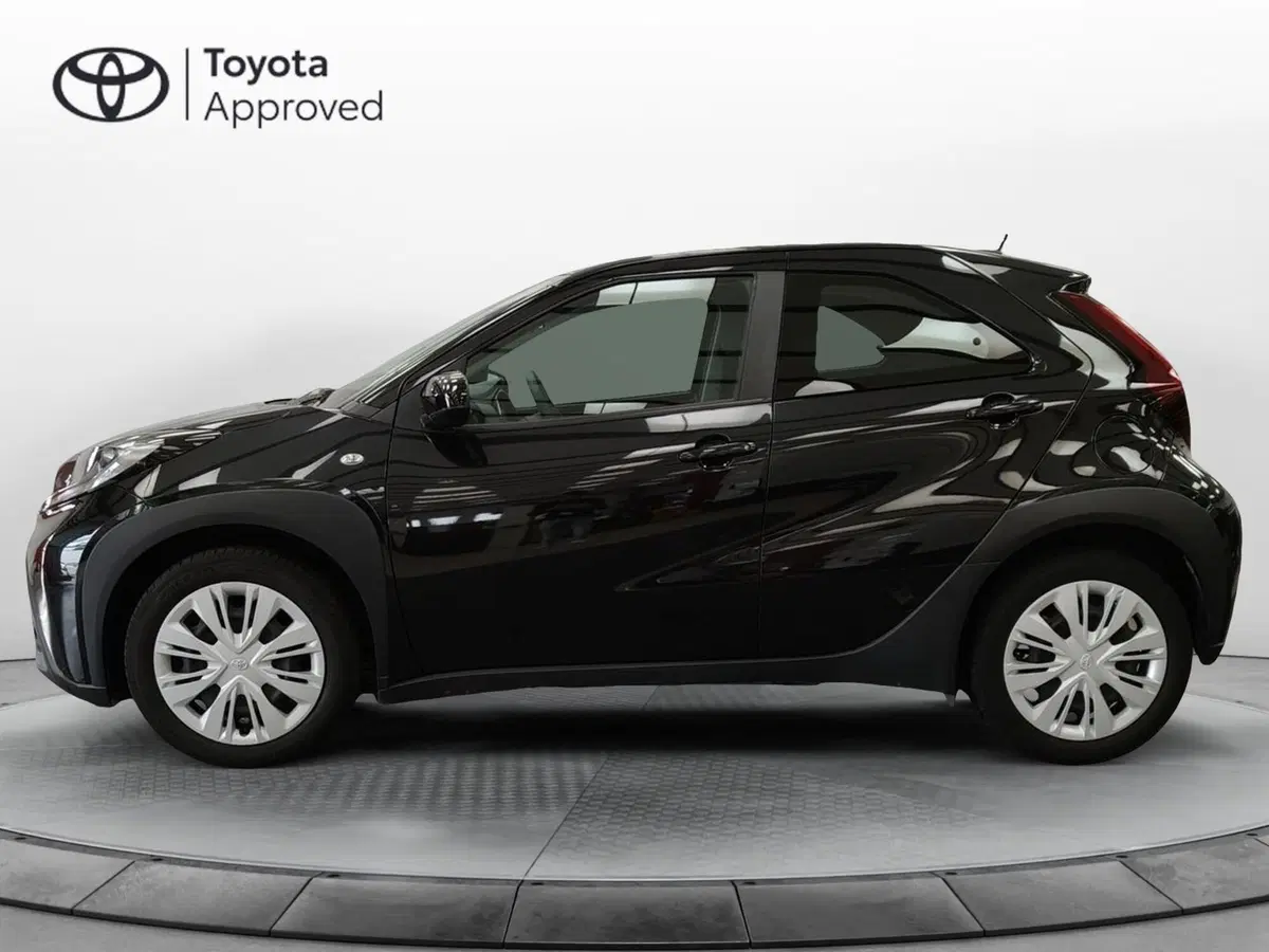 Toyota Aygo X usata a Frosinone (3)