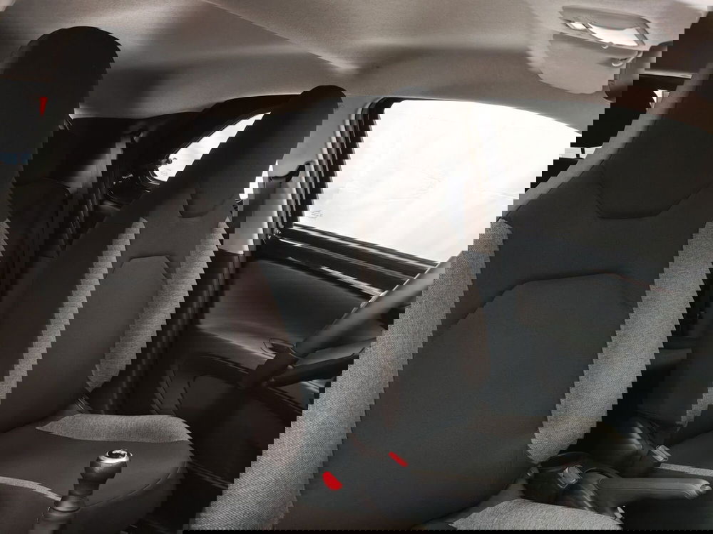 Toyota Aygo X usata a Frosinone (7)