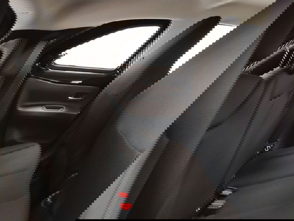 Toyota Aygo X usata a Frosinone (8)