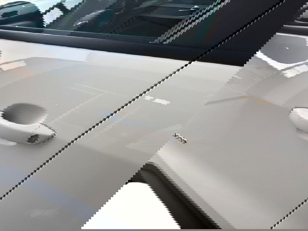 Jeep Avenger nuova a Agrigento (11)