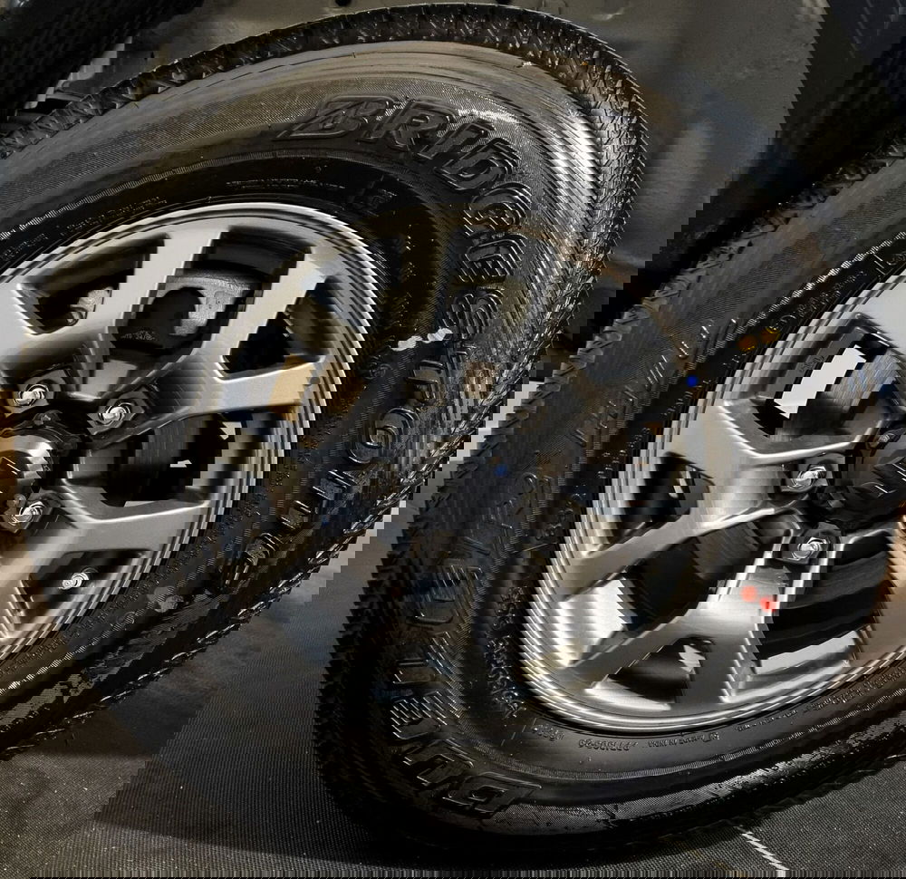 Suzuki Jimny nuova a Pavia (5)