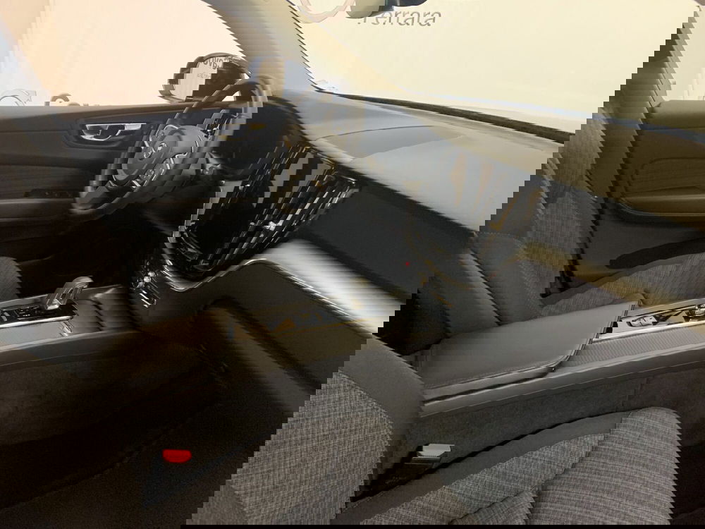 Volvo XC60 usata a Ferrara (15)