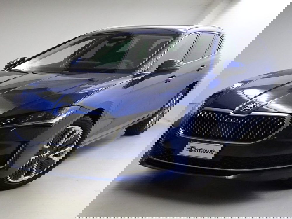 Skoda Superb nuova a Como