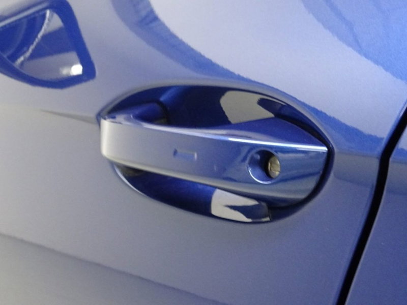 Skoda Superb nuova a Como (16)