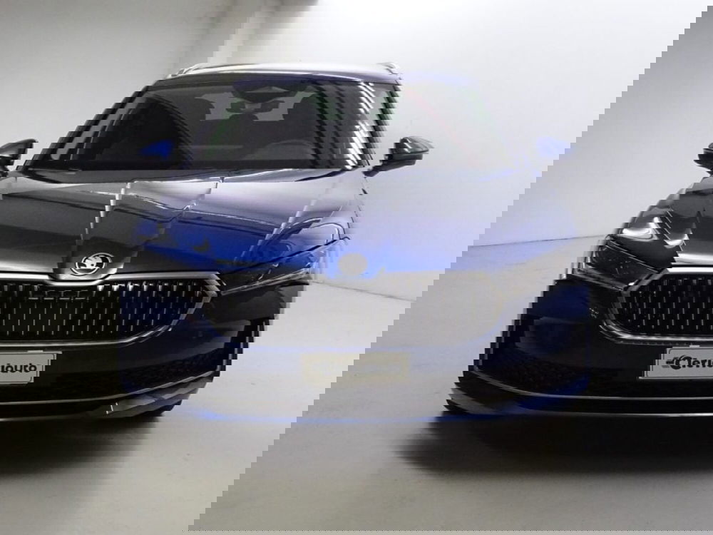 Skoda Superb nuova a Como (8)