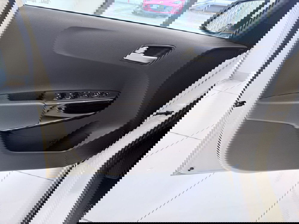Kia Picanto usata a Latina (18)